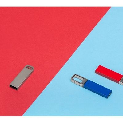 Флеш-карта USB 2.0 16 Gb с карабином Hook, красный/серебристый