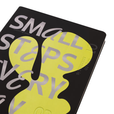 Ежедневник Спарк (Spark) недатированный, черный (с упаковкой, со стикерами)