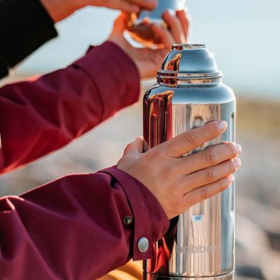 Термос для напитков, вакуумный, бытовой, тм bobber. Объем 1 литр. Артикул Flask-1000 Glossy