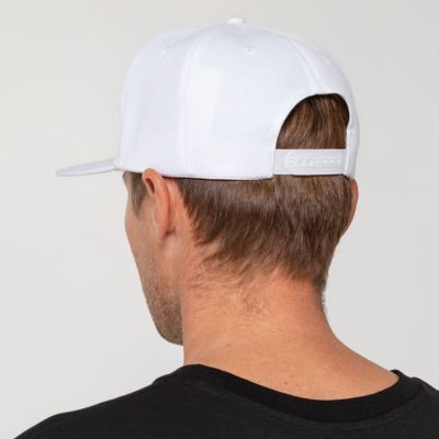 Бейсболка Snapback с прямым козырьком, белая