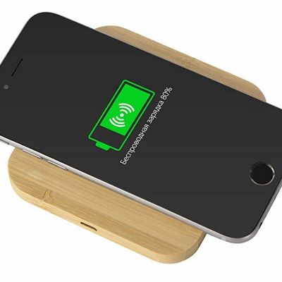 USB-хаб с беспроводной зарядкой из бамбука Plato