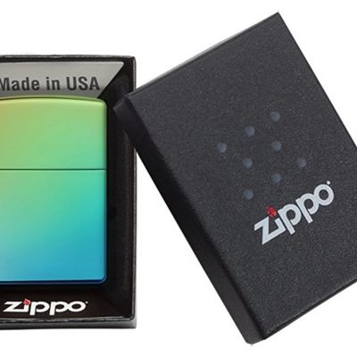 Зажигалка ZIPPO Classic с покрытием High Polish Teal, латунь/сталь, зелёная, глянцевая, 38x13x57 мм