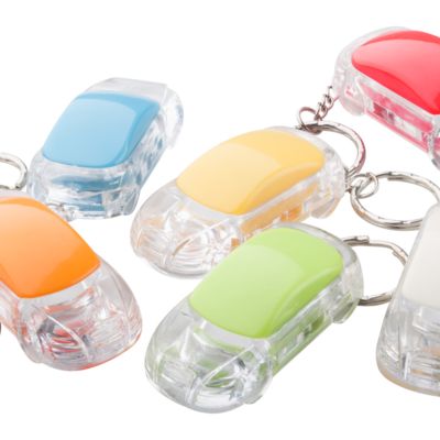 Пластиковый брелок в форме автомобиля