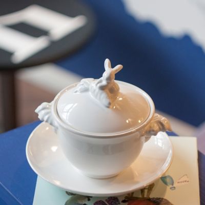 Бульонница "Кролик - Везунчик" с тарелкой, 425 мл, Белый