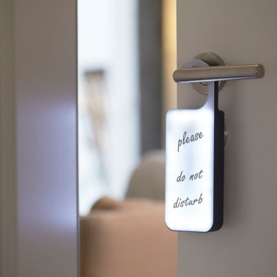 Светодиодная табличка на дверь DO NOT DISTURB