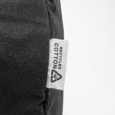Спортивная сумка из переработанного холста
