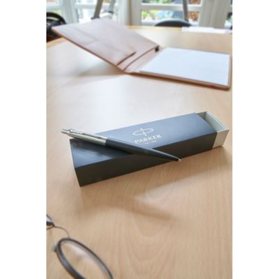 Шариковая ручка PARKER JOTTER XL