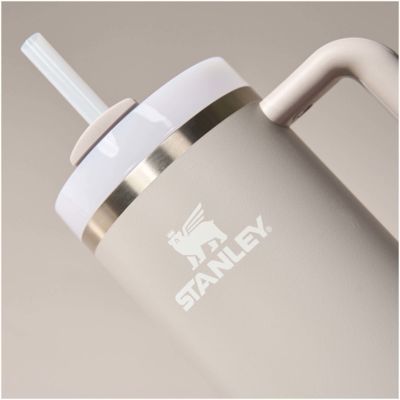 Термокружка Stanley Quencher® H2.0 FlowState™ 890 мл из переработанной нержавеющей стали с изоляцией
