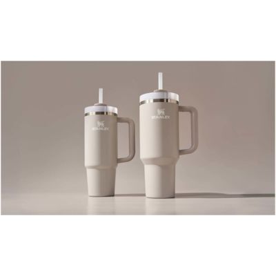 Термокружка Stanley Quencher® H2.0 FlowState™ 890 мл из переработанной нержавеющей стали с изоляцией
